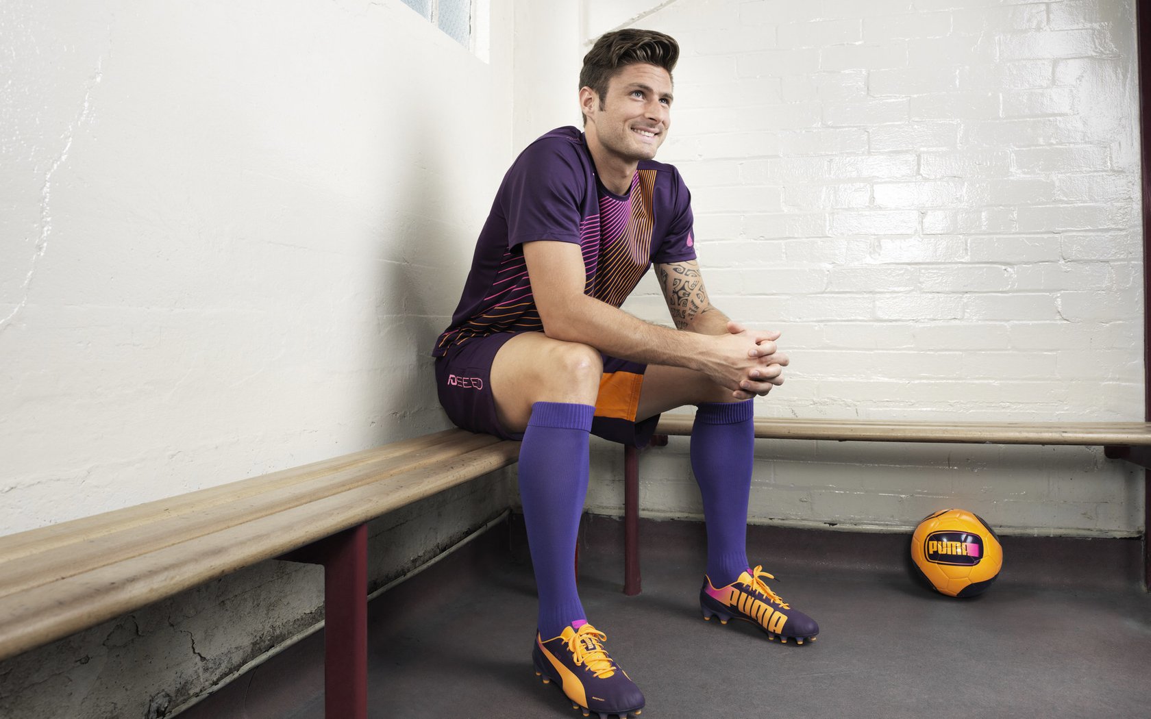 凯恩的利刃，当新西兰的黑色狂潮遇上威尔士的红色意志